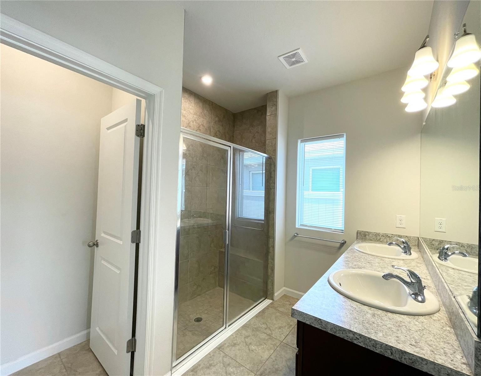 10668 OLD SYCAMORE LOOP — photo 16