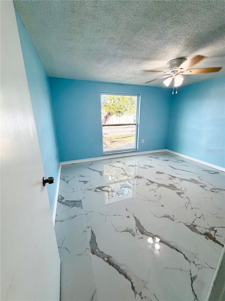 7040 FOX HOLLOW DR — photo 26