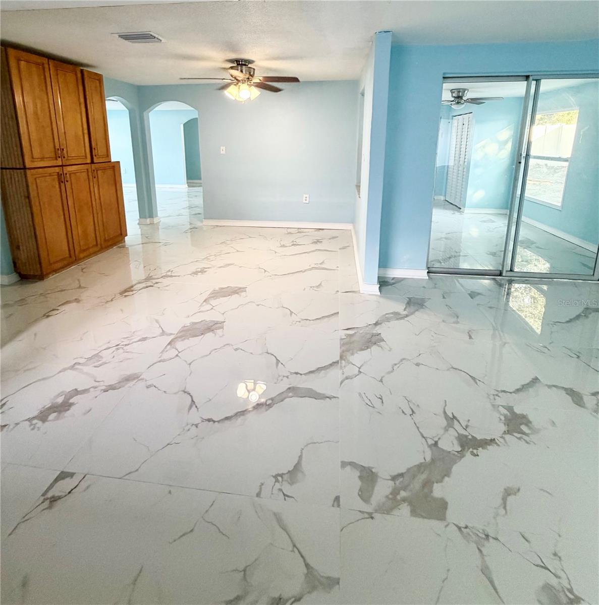 7040 FOX HOLLOW DR — photo 13