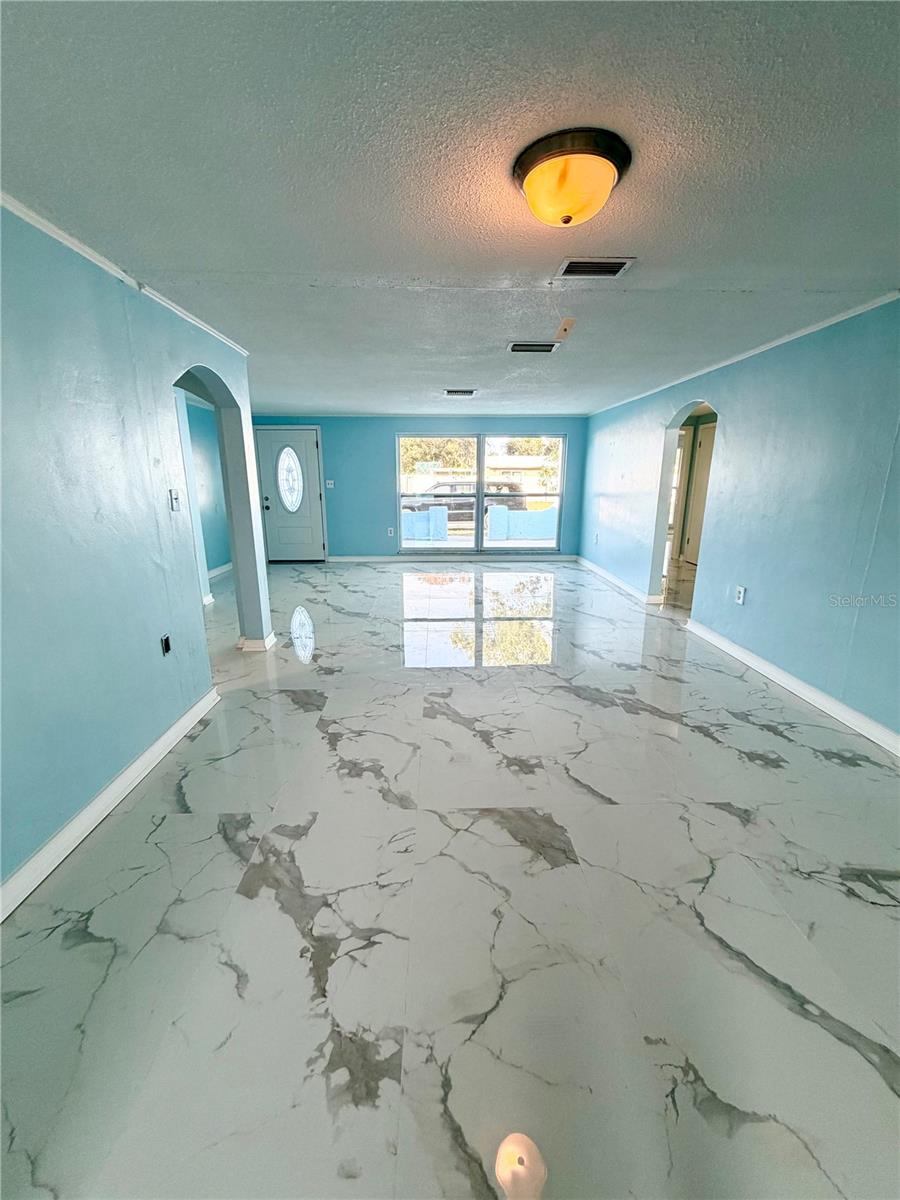 7040 FOX HOLLOW DR — photo 6