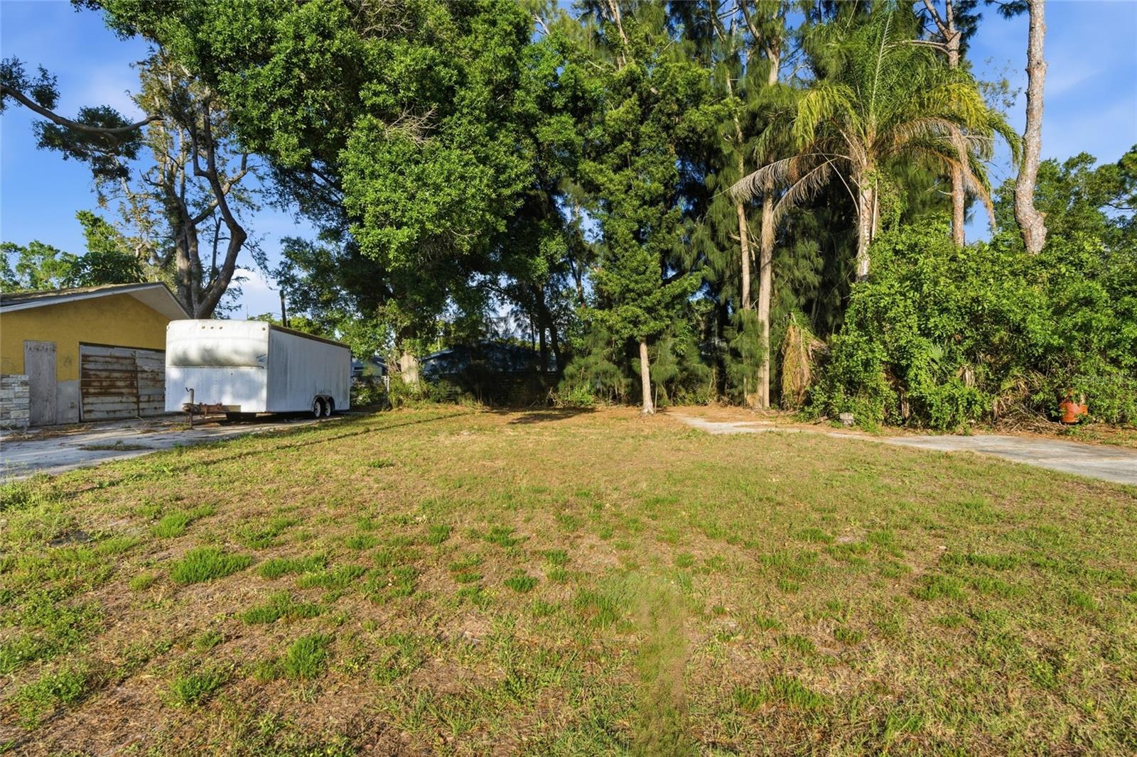 61ST LN — photo 8