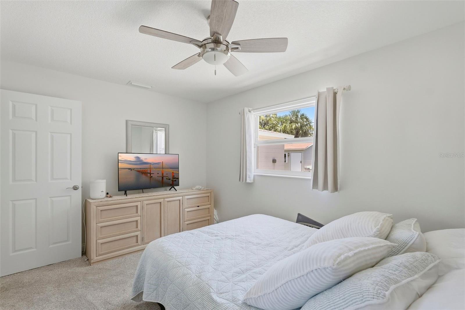 4145 HARRISBURG ST NE — photo 16