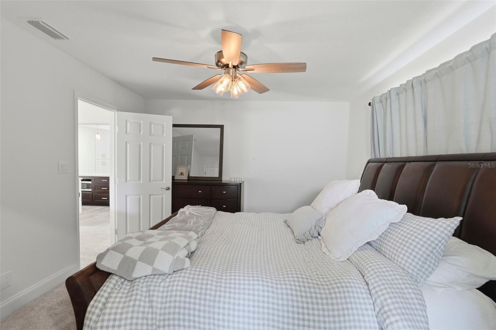 4145 HARRISBURG ST NE — photo 13