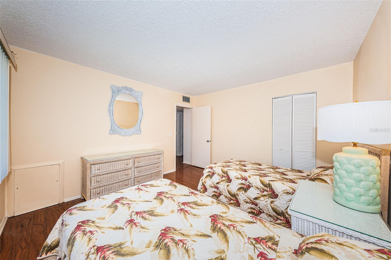 4700 COVE CIR #208 — photo 25