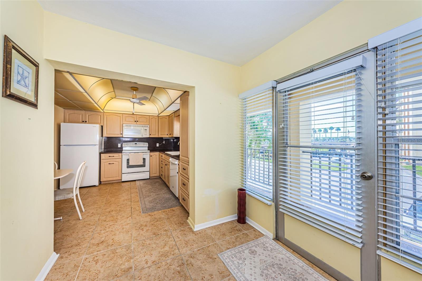 4700 COVE CIR #208 — photo 7