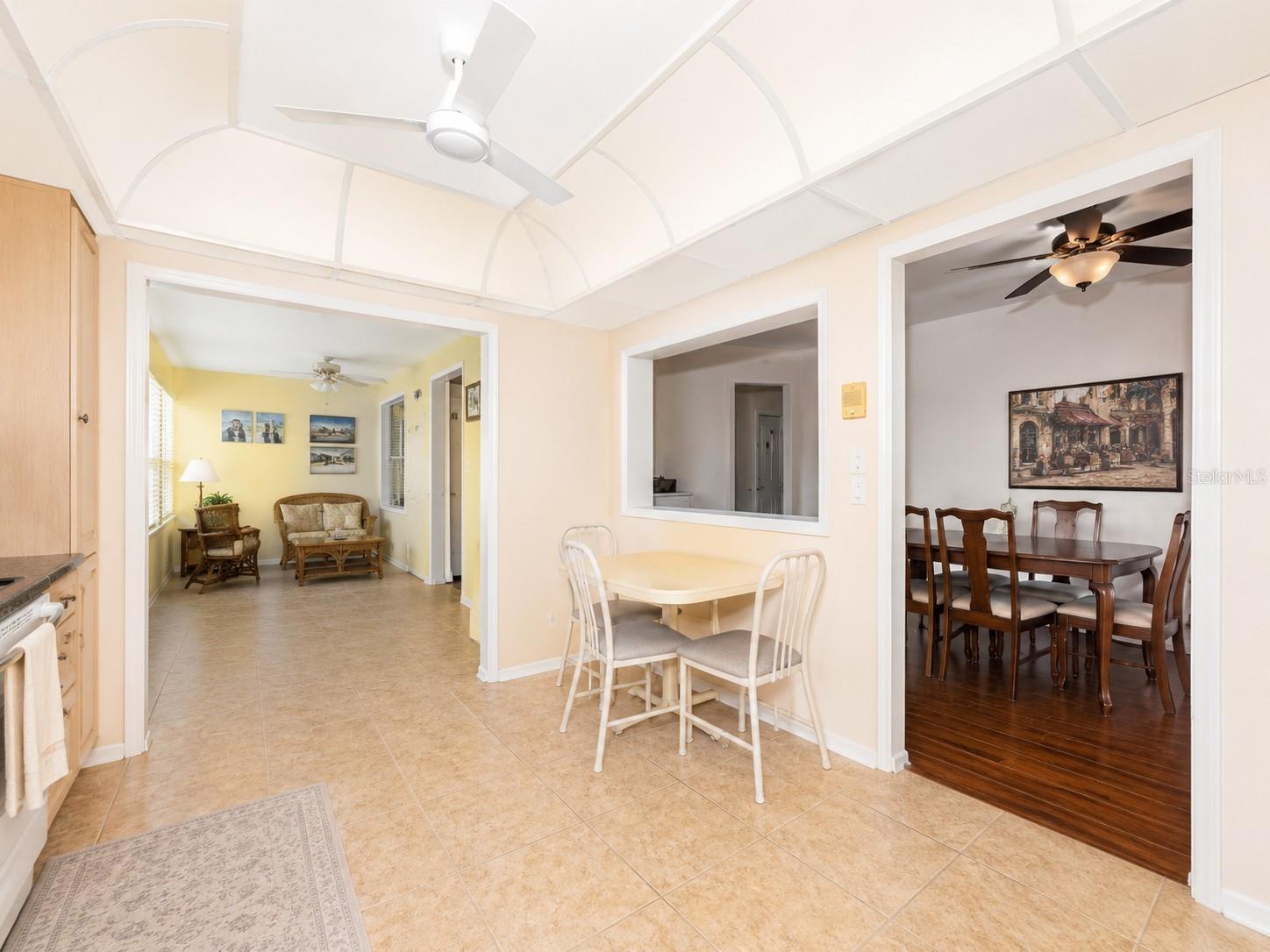 4700 COVE CIR #208 — photo 15