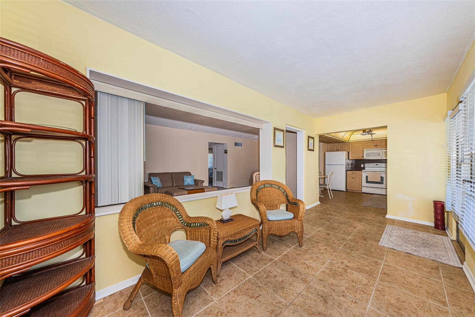 4700 COVE CIR #208 — photo 5