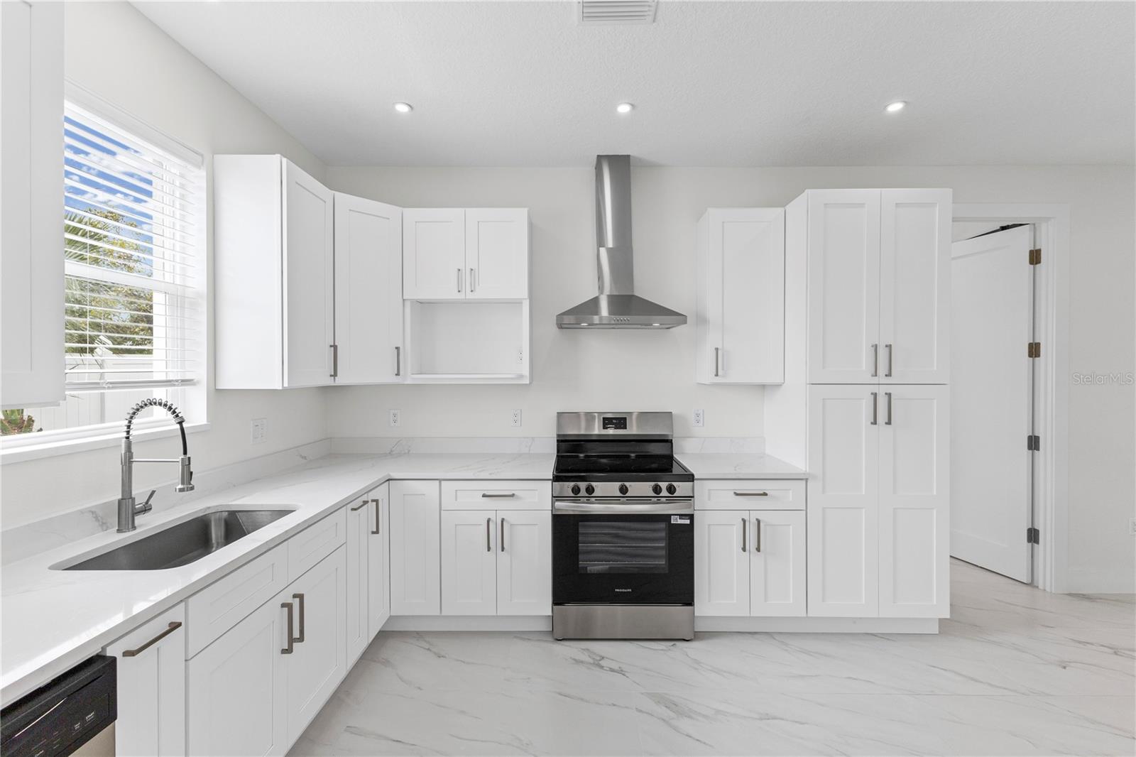 4016 BADEN DR — photo 12