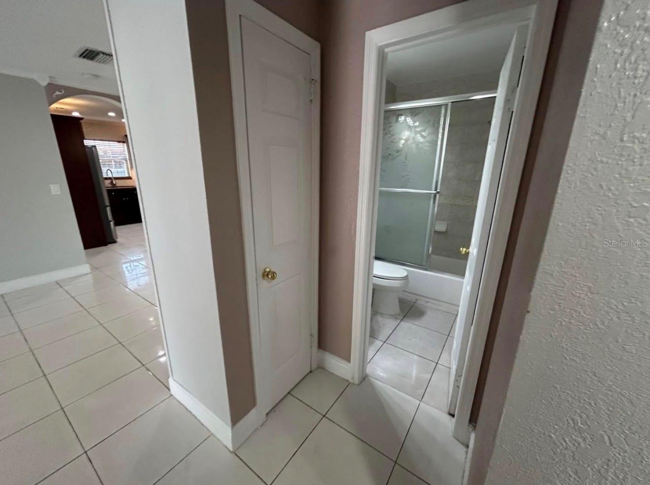 5112 GATEWAY DR — photo 11