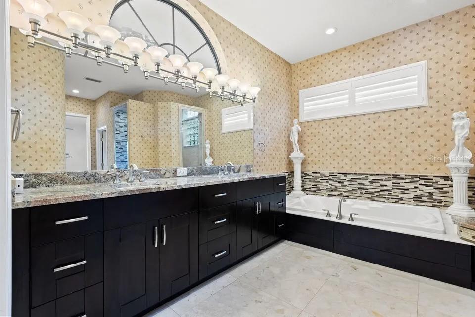 30324 LAURELWOOD LN — photo 32