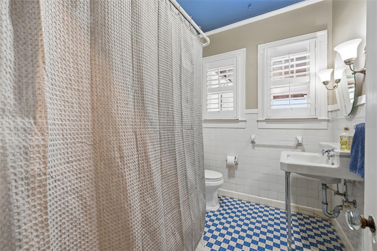 912 S FREMONT AVE — photo 30