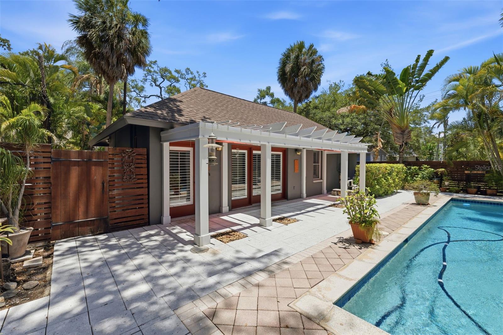 912 S FREMONT AVE — photo 36