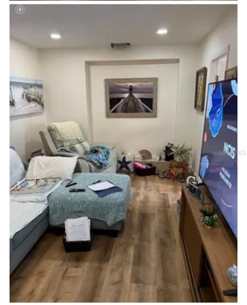 405 S ORION AVE — photo 46