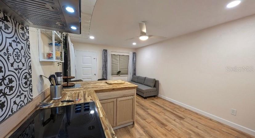 405 S ORION AVE — photo 6