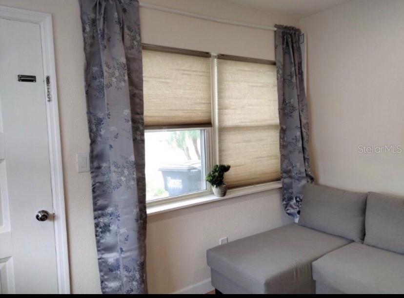 405 S ORION AVE — photo 4