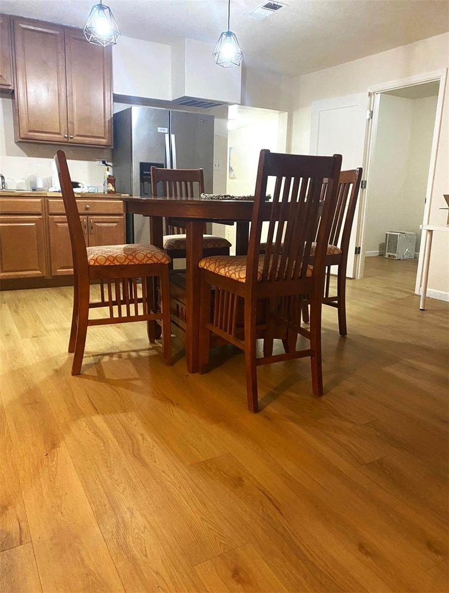 405 S ORION AVE — photo 15
