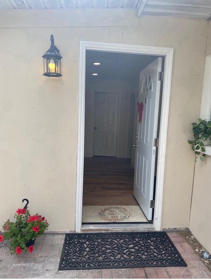 405 S ORION AVE — photo 39