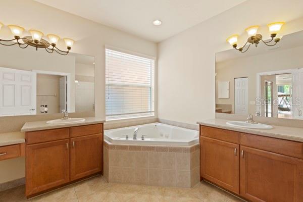 5044 SANDY BROOK CIR — photo 20