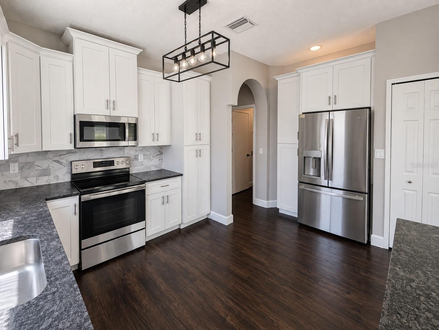 27506 WAIKIKI CT — photo 13