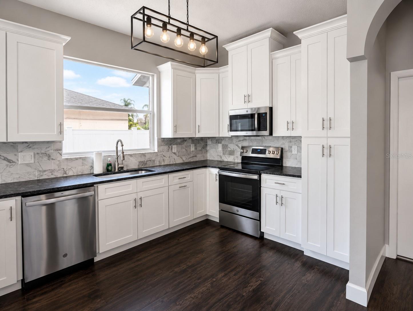 27506 WAIKIKI CT — photo 16