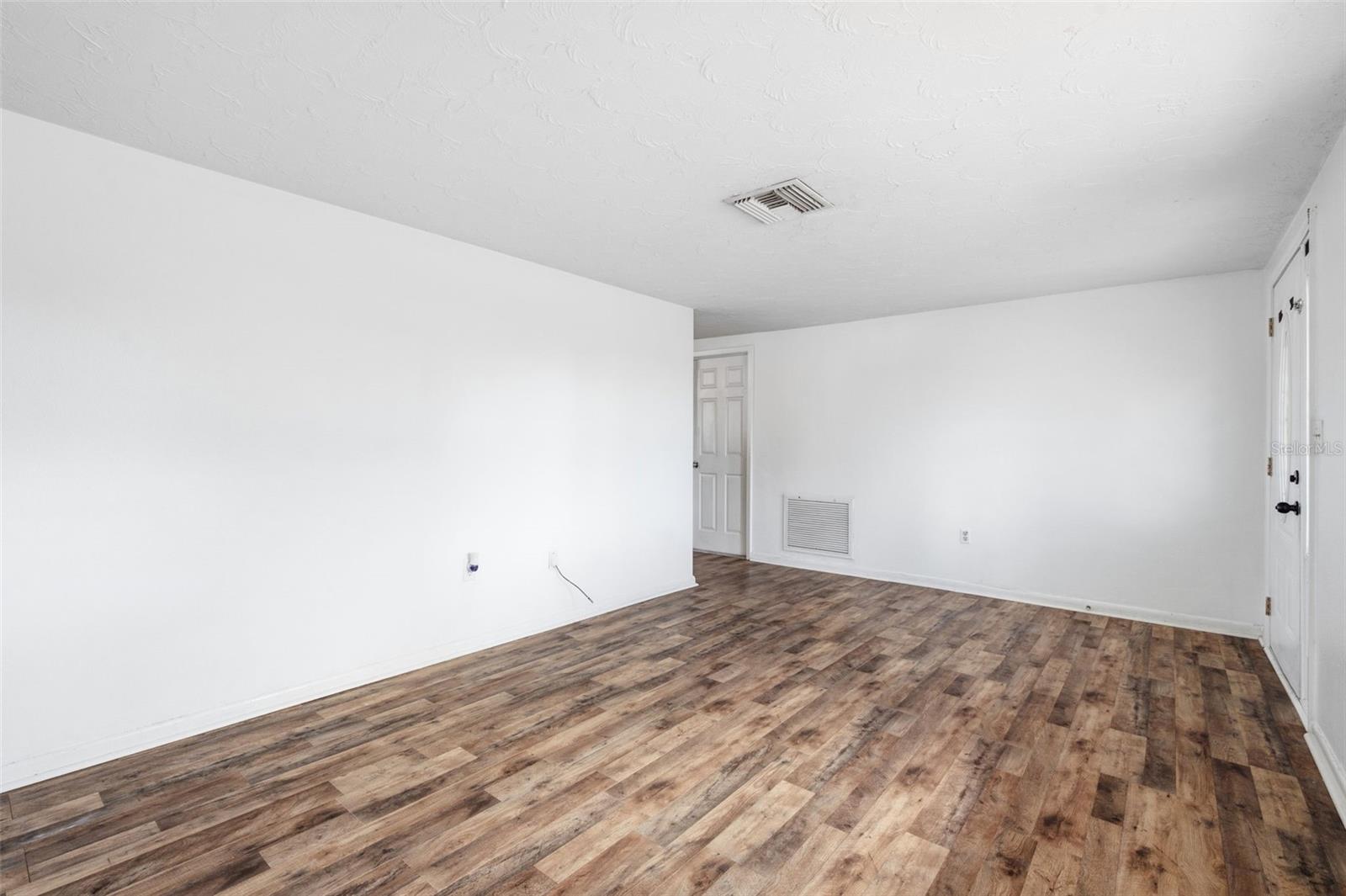 5753 1ST AVE — photo 18