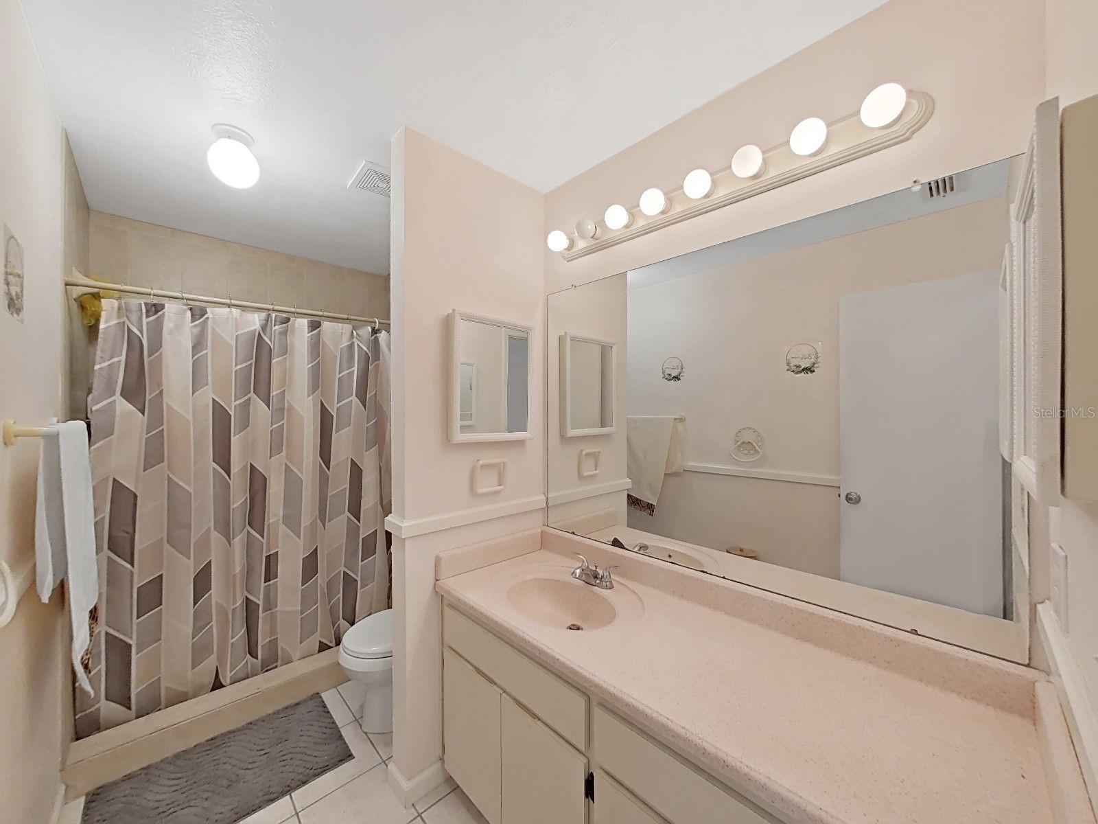 726 STILLVIEW CIR — photo 34