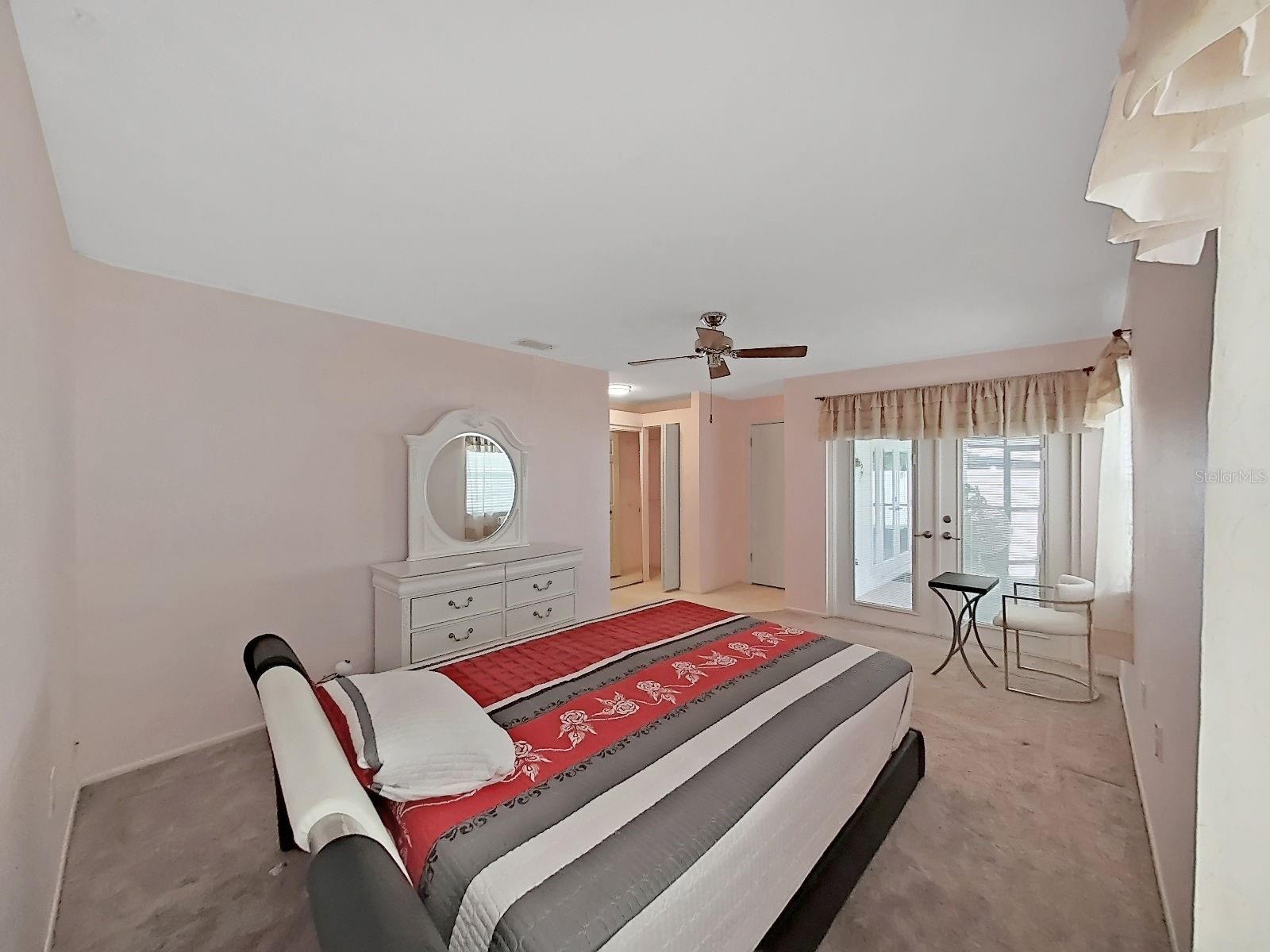 726 STILLVIEW CIR — photo 31