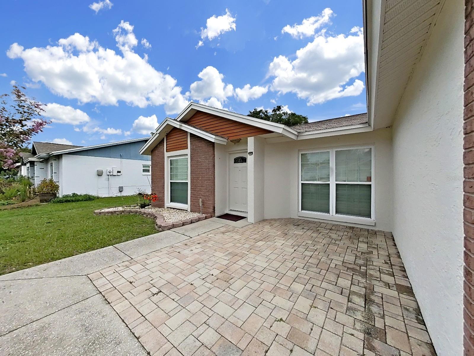 726 STILLVIEW CIR — photo 5