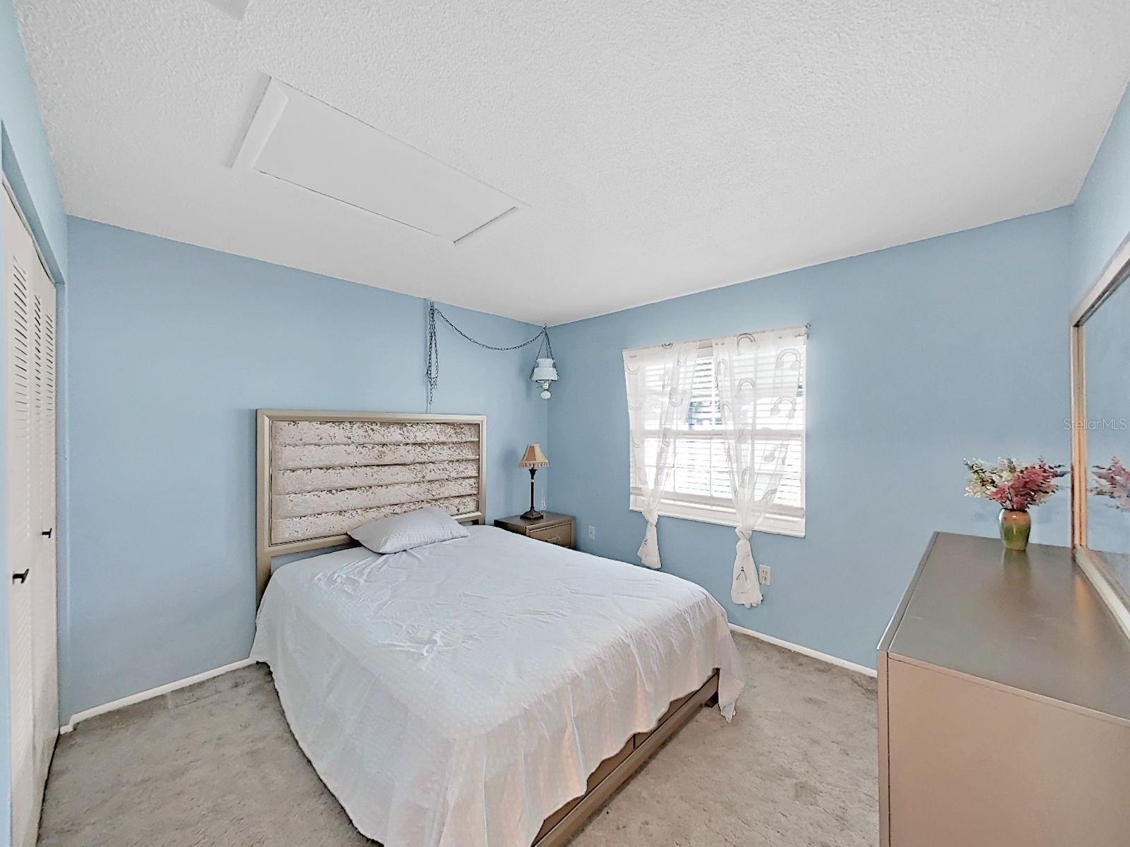 726 STILLVIEW CIR — photo 27