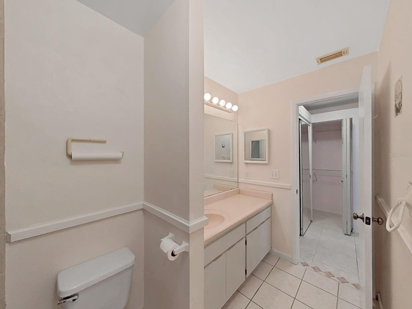 726 STILLVIEW CIR — photo 37