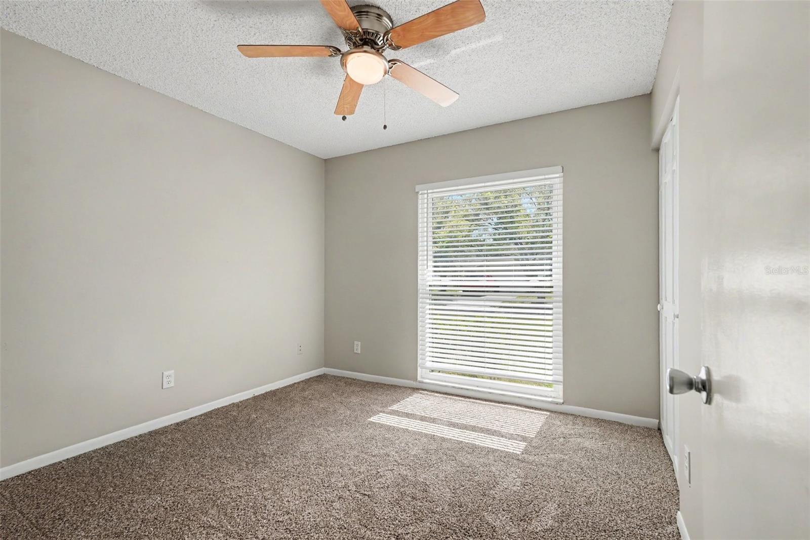 3607 WOODHILL DR — photo 12