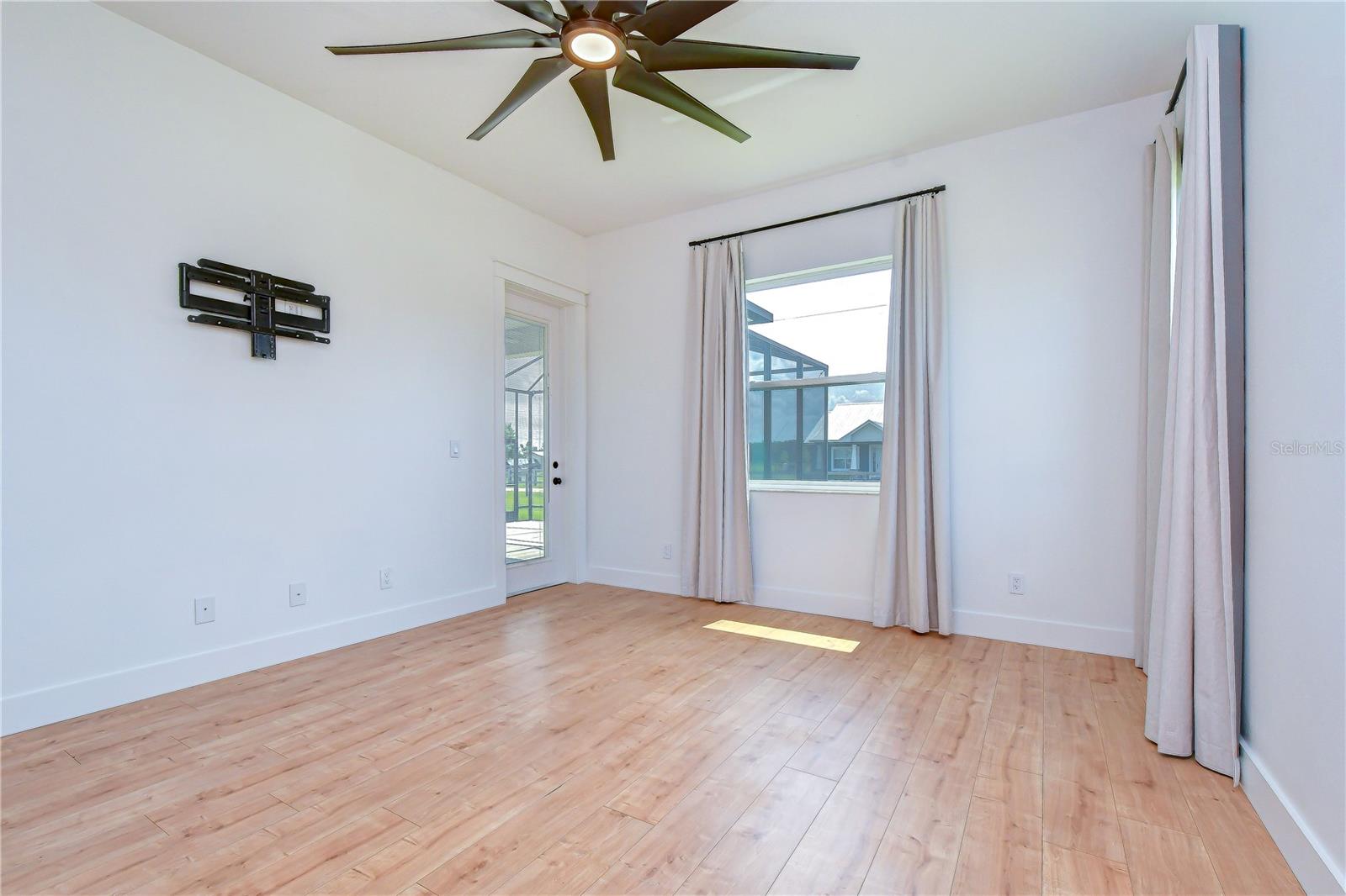 4008 MCINTOSH ESTATES LN — photo 17