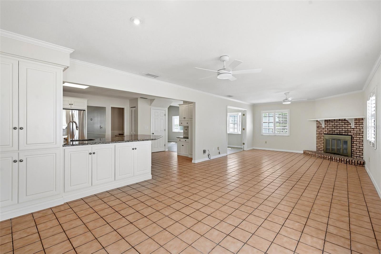 345 BAILEY ST — photo 15