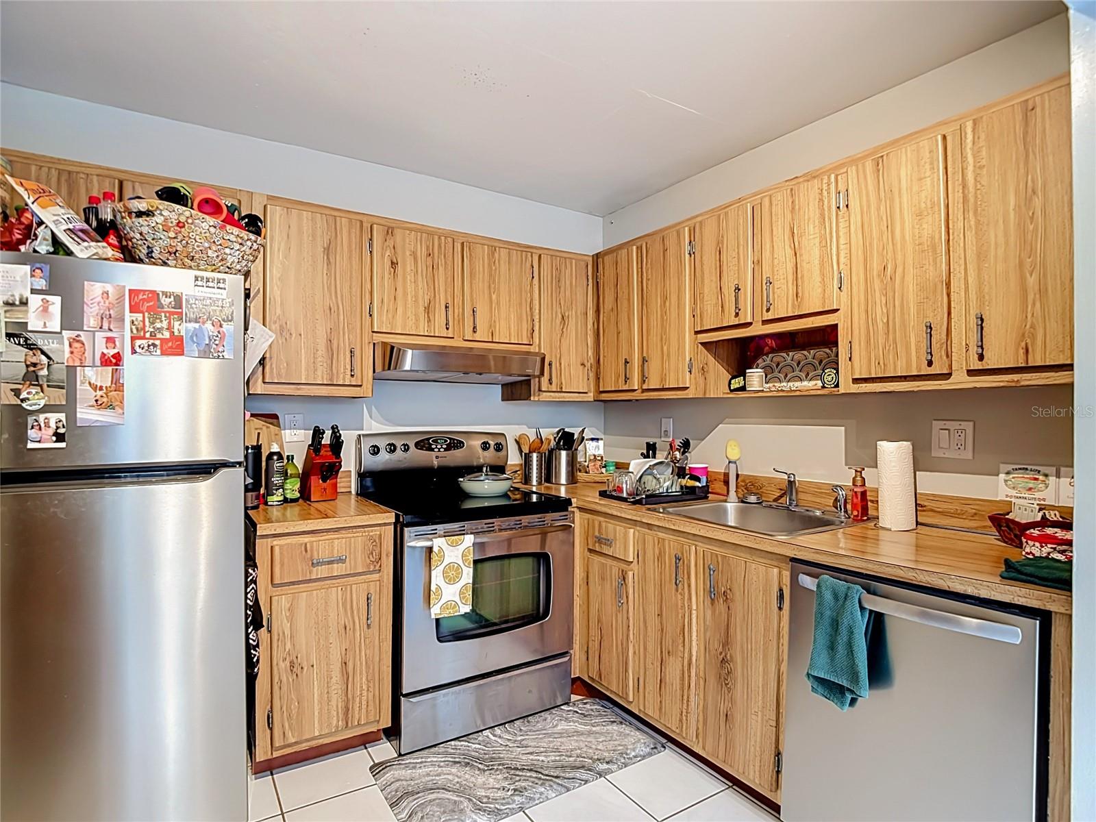11805 RAINTREE LAKE LN #B — photo 17