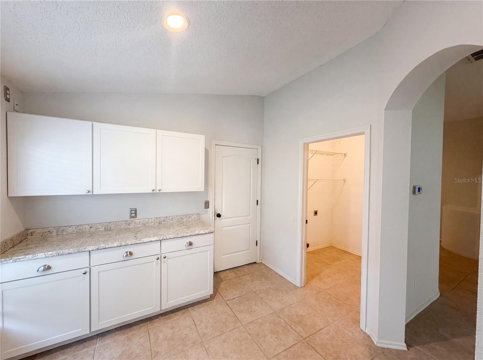 4532 PERDITA LN — photo 26