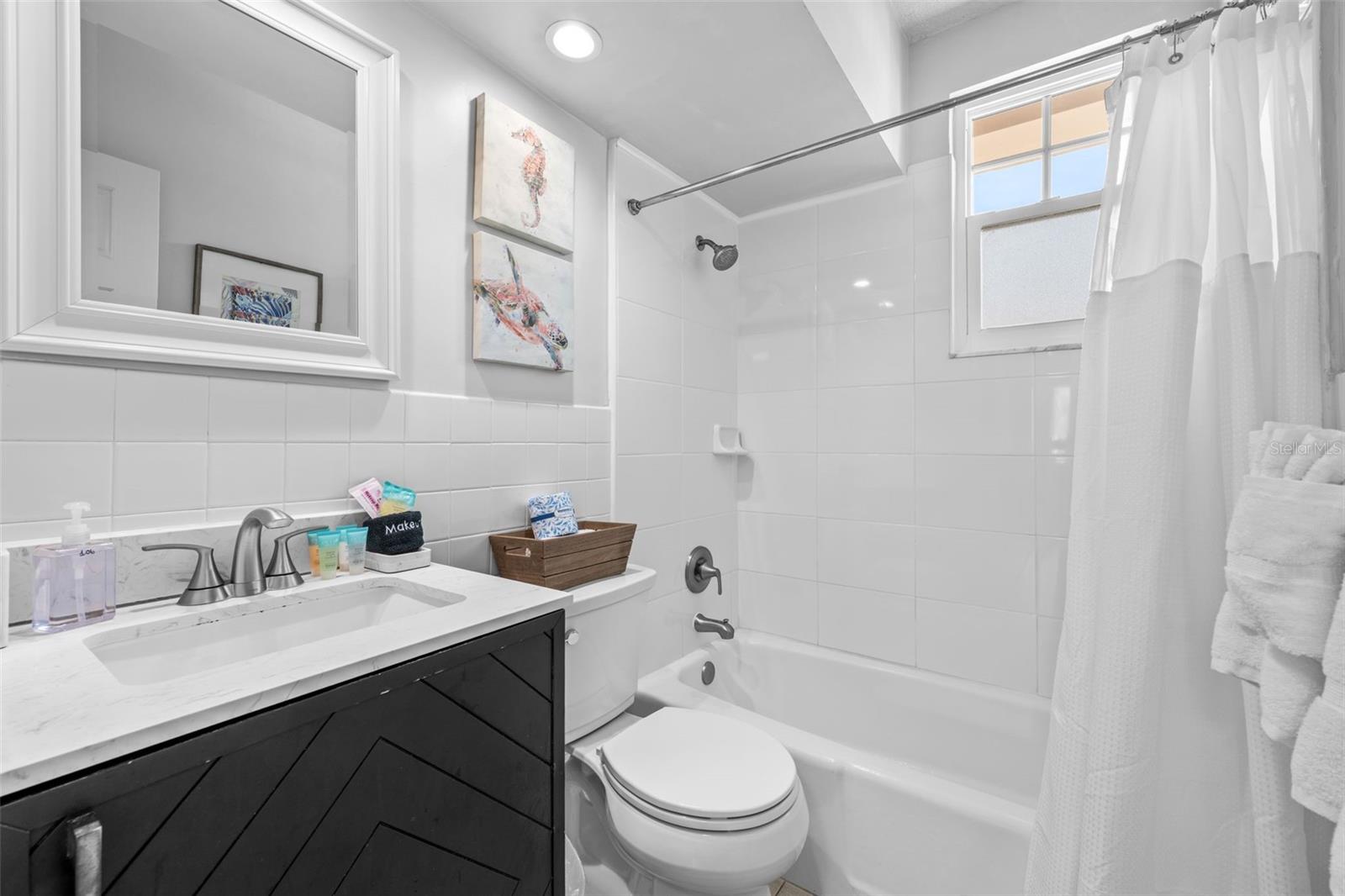 530 MANDALAY AVE #106 — photo 17