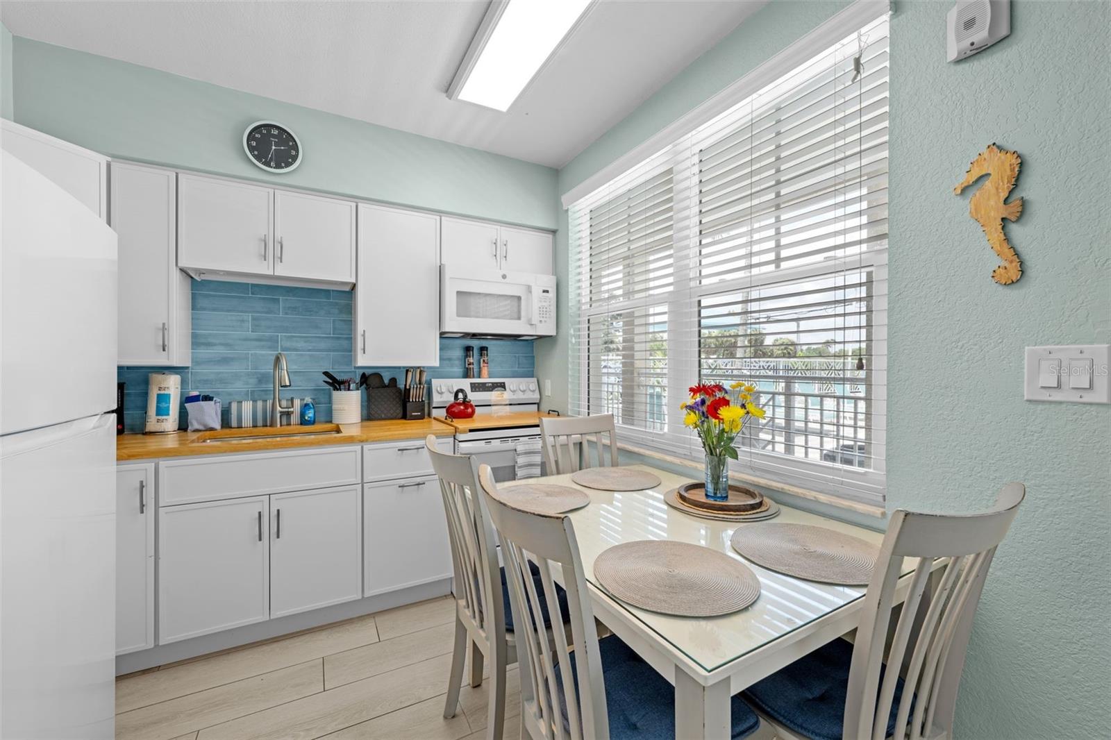 530 MANDALAY AVE #106 — photo 12