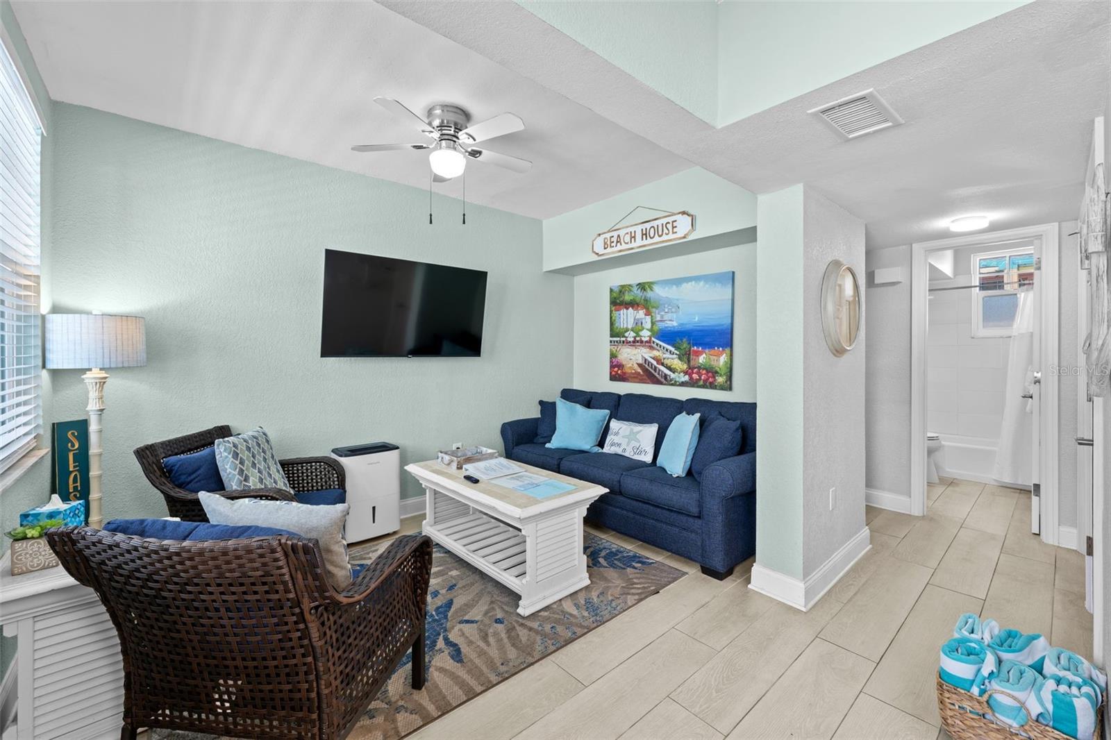 530 MANDALAY AVE #106 — photo 8