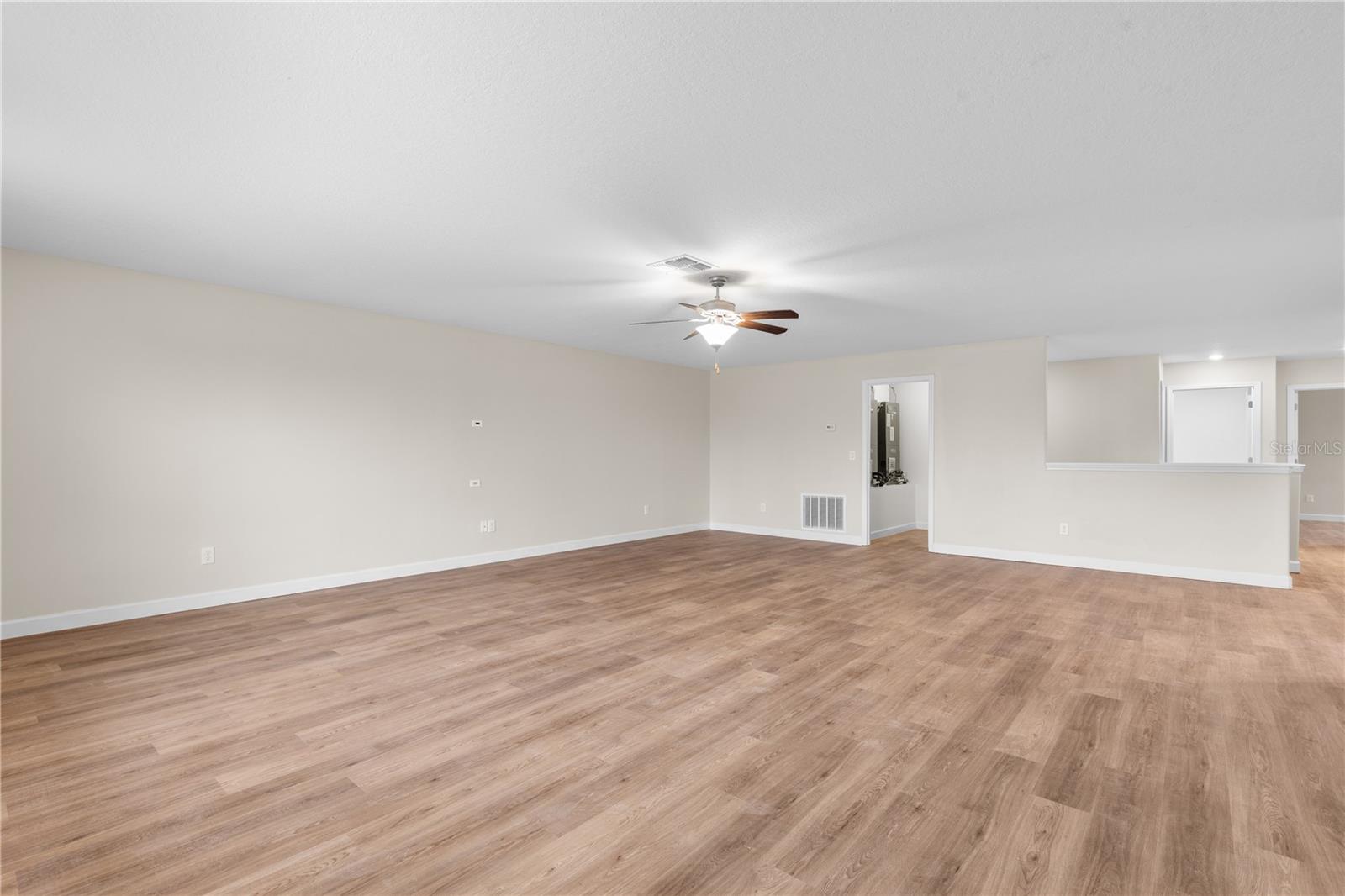 3147 CALVANO DR — photo 27