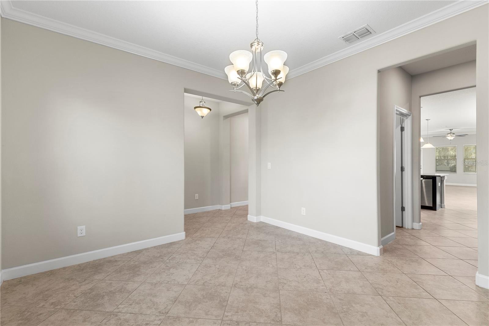 3147 CALVANO DR — photo 4