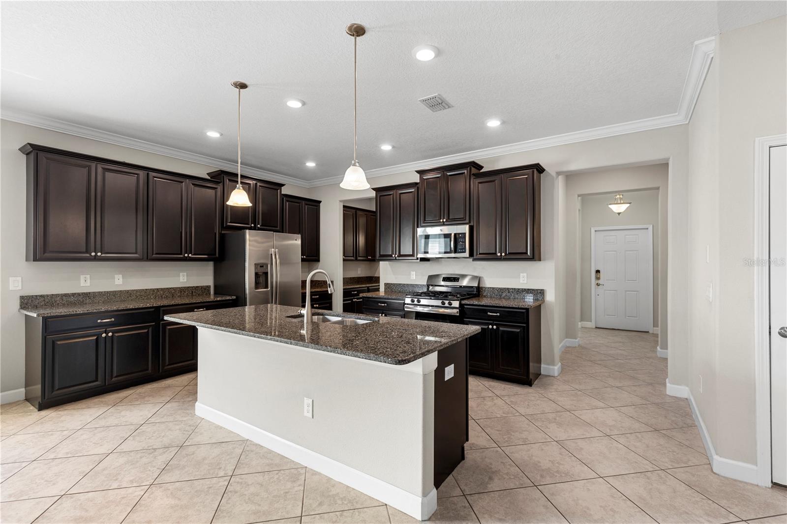 3147 CALVANO DR — photo 8