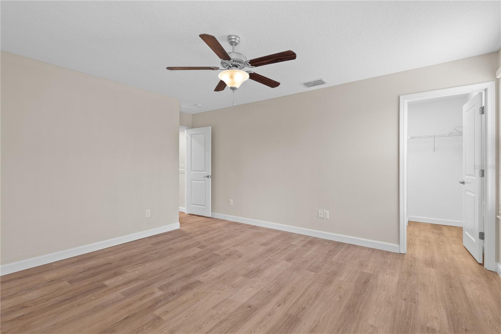 3147 CALVANO DR — photo 46