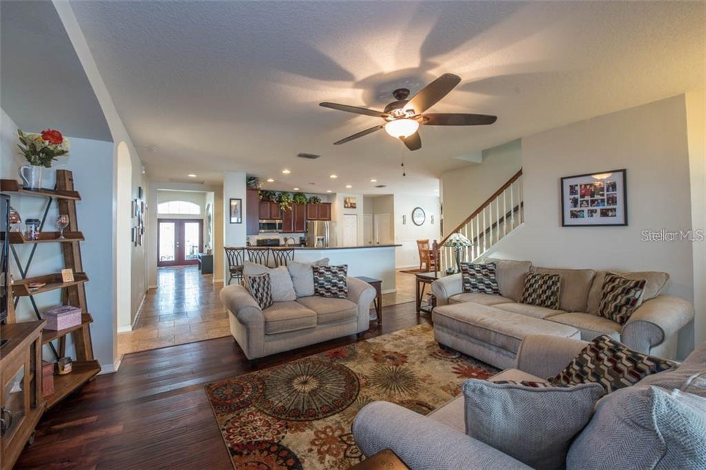 1742 MIRA LAGO CIR — photo 10