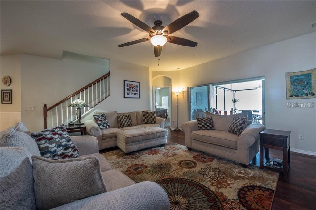 1742 MIRA LAGO CIR — photo 9