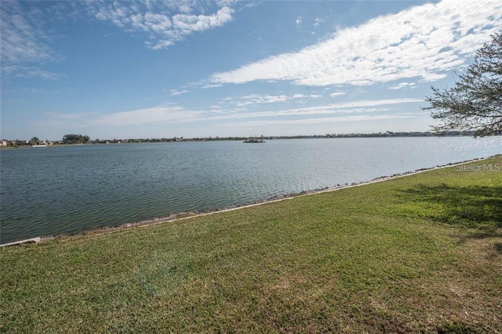 1742 MIRA LAGO CIR — photo 32