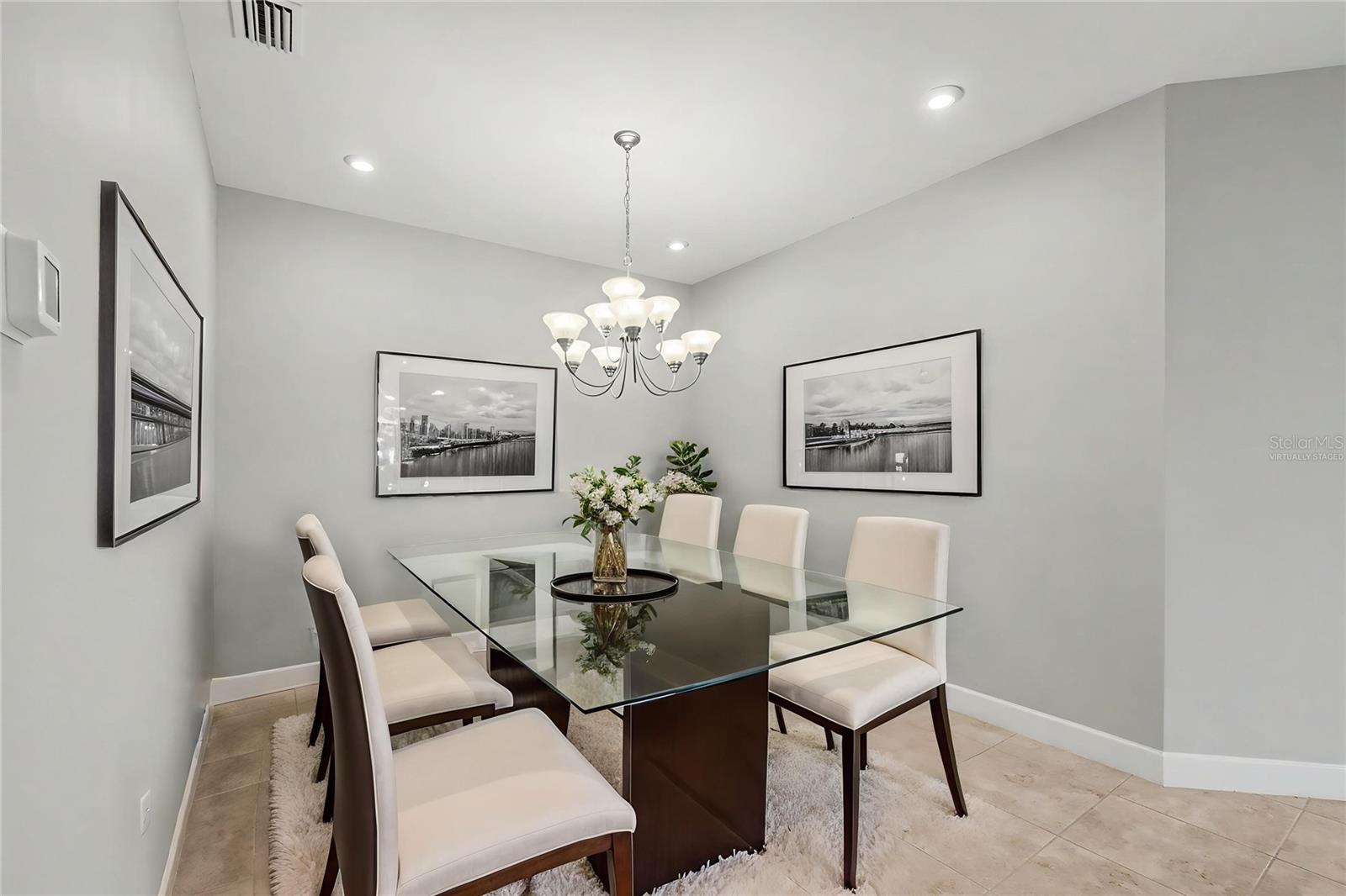 10930 WENDOVER DR — photo 10
