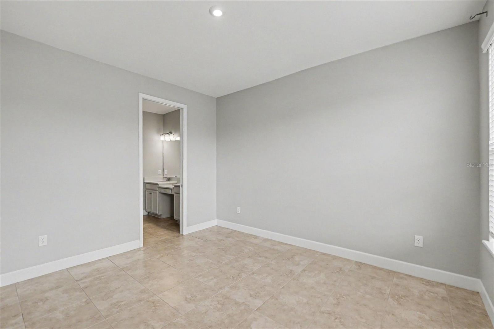 10930 WENDOVER DR — photo 16