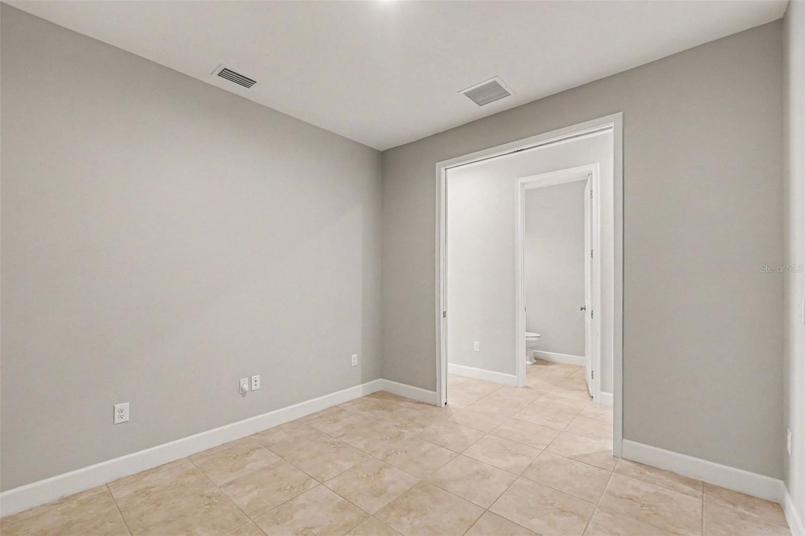 10930 WENDOVER DR — photo 12