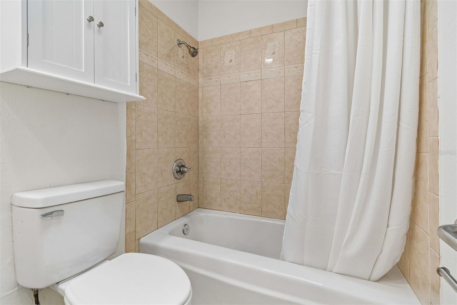 830 LA JOLLA AVE — photo 28