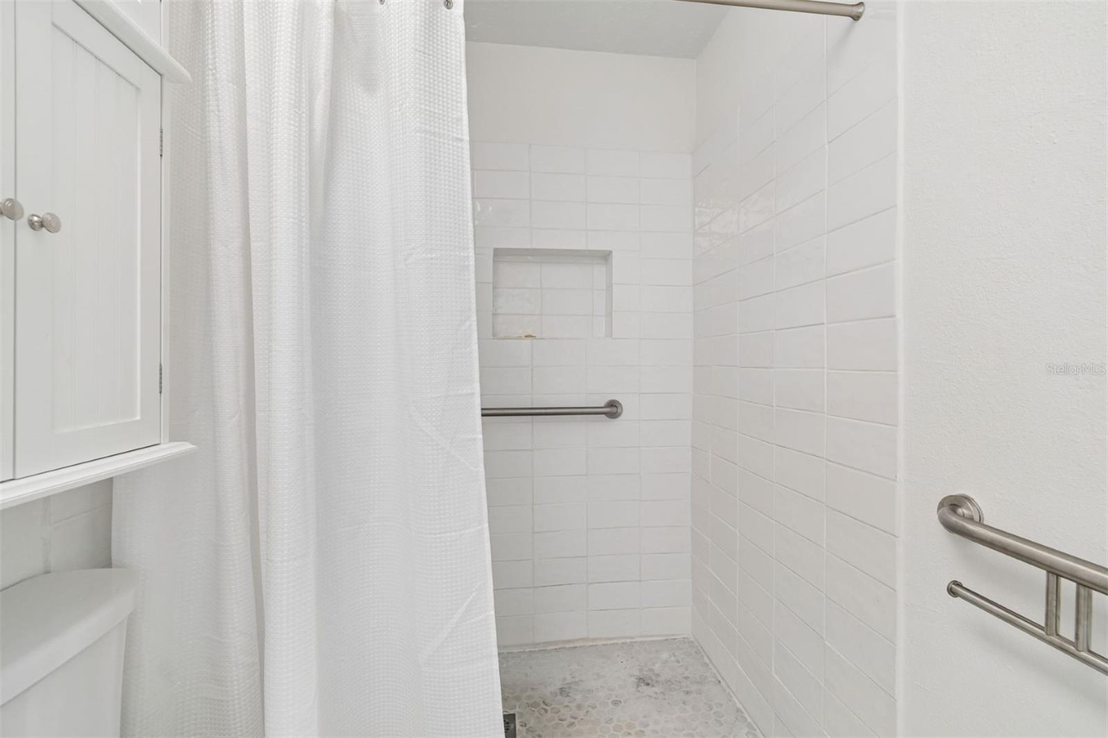 830 LA JOLLA AVE — photo 23